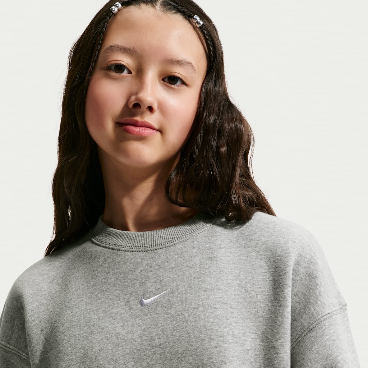 NIKE公式】 グレー クルーネック【ナイキ公式通販】